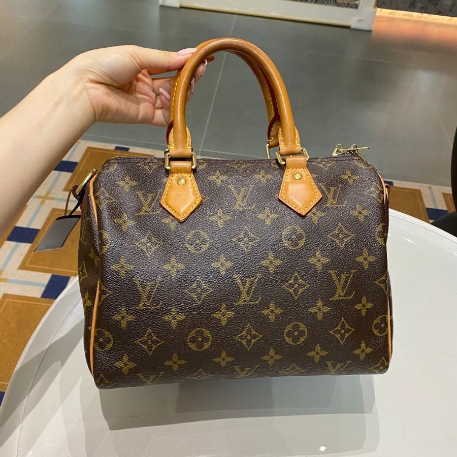 LV路易威登Speedy25老花肩带款斜挎包25*20*15-24