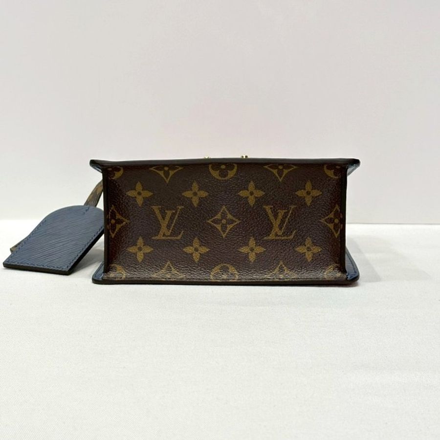 LV Spring Street漆皮郵差包-7