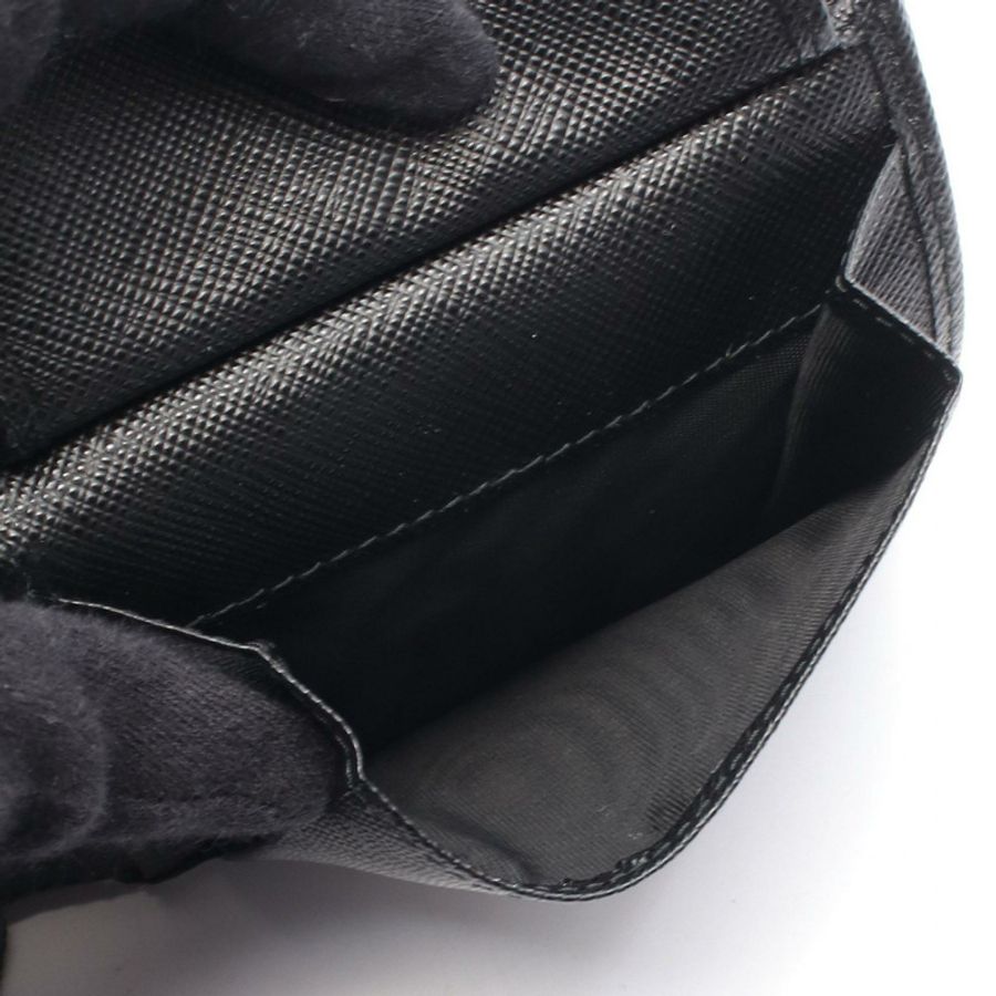 PRADA SASAFFIANO TRIANG 雙折皮夾 2MO738QHHF0002 Saffiano 皮革黑色全新男士-3