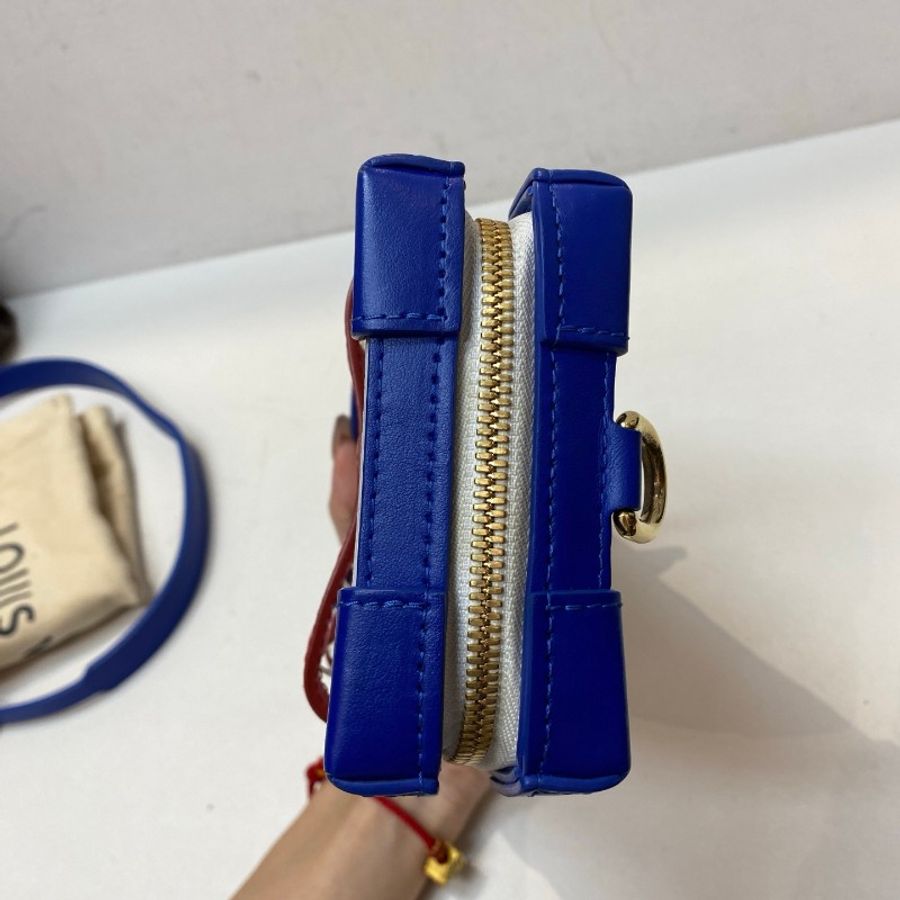 LV路易威登 NBA联名款Soft Trunk红蓝白拼相机盒子包11*6*19-23