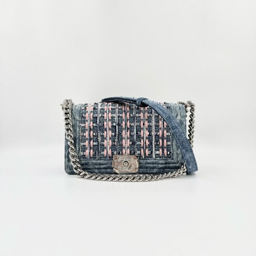 CHANEL - 牛仔布拼接毛呢銀釦編織BOY25cm-1