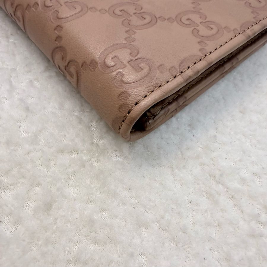 Gucci藕色壓紋牛皮下蓋雙G吊飾長夾-16