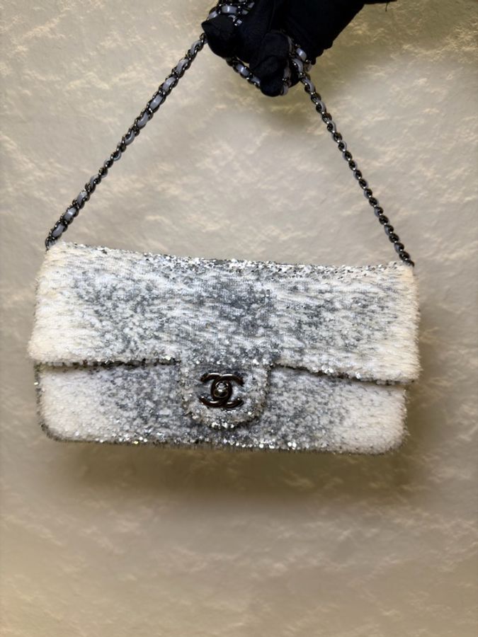 Chanel/ 漸層亮片流蘇 East West Flap-1