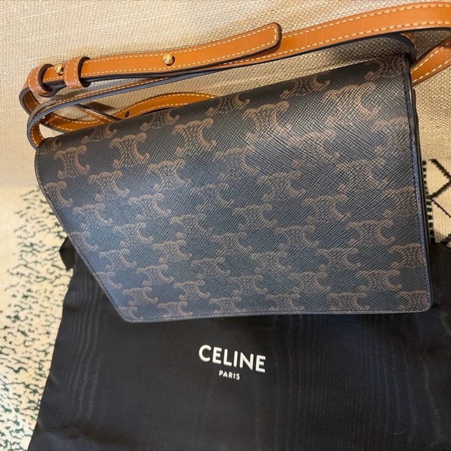 Celine 老花經典信封包✉️簡單卻不減貴氣💕-6
