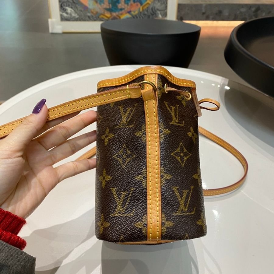 LV路易威登Nano Noe老花帆布抽绳水桶包13*16*10-14