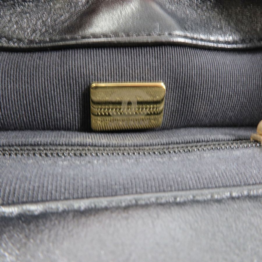 CHANEL 羊皮皮革Chain Shoulder鏈帶肩背袋-7