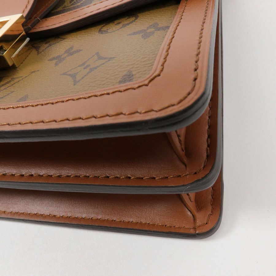 LOUIS VUITTON Monogram Reverse Dauphine MM肩背袋-9