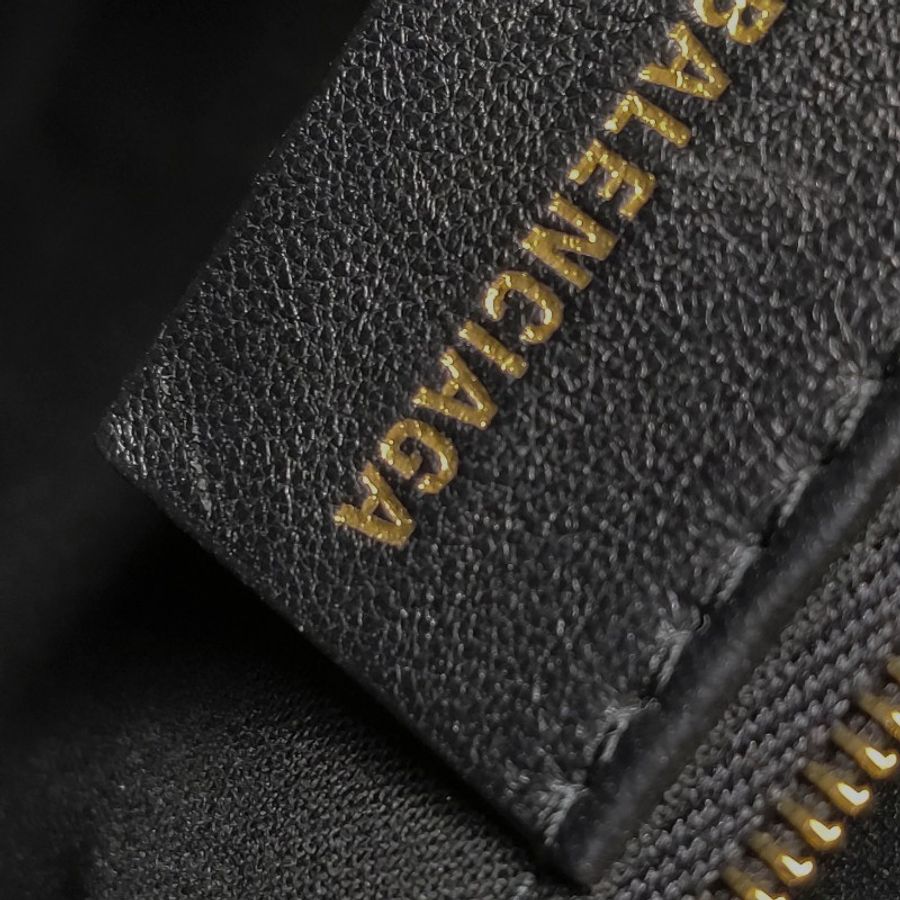 Balenciaga 拼色老花字母Logo拉鍊斜背包-9