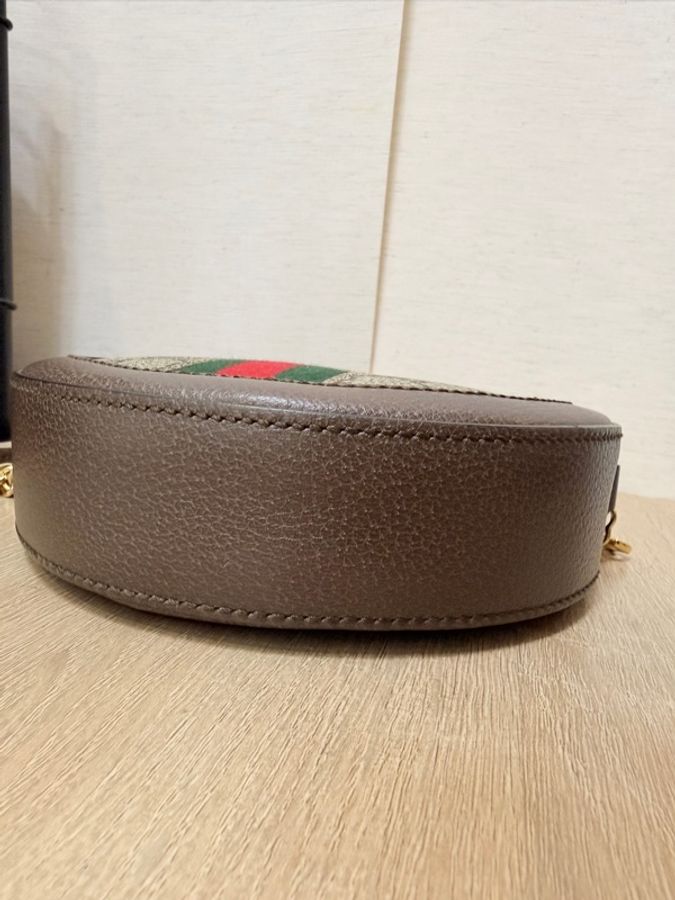Gucci PVC圓餅包-9