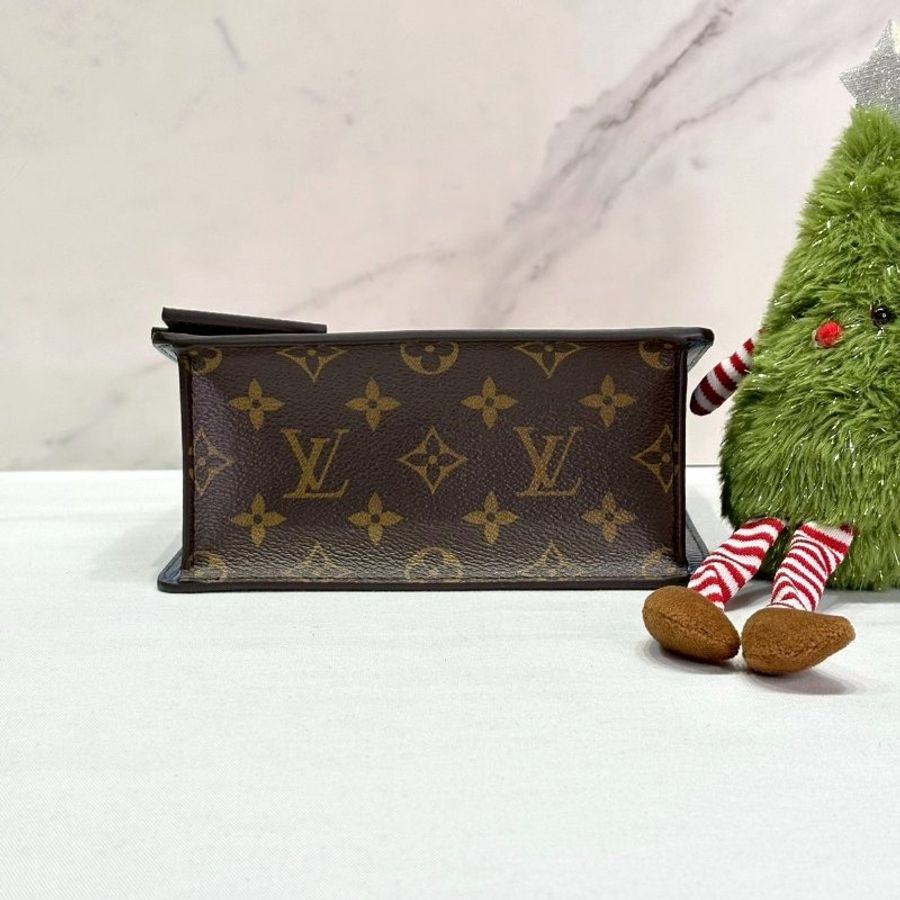 LV Spring Street漆皮手提郵差包-6