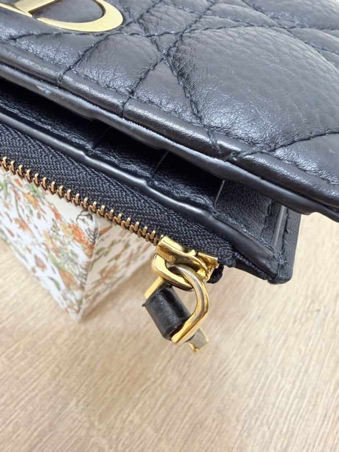 Dior 黑小牛皮Caro Dahlia 6卡零錢短夾-12
