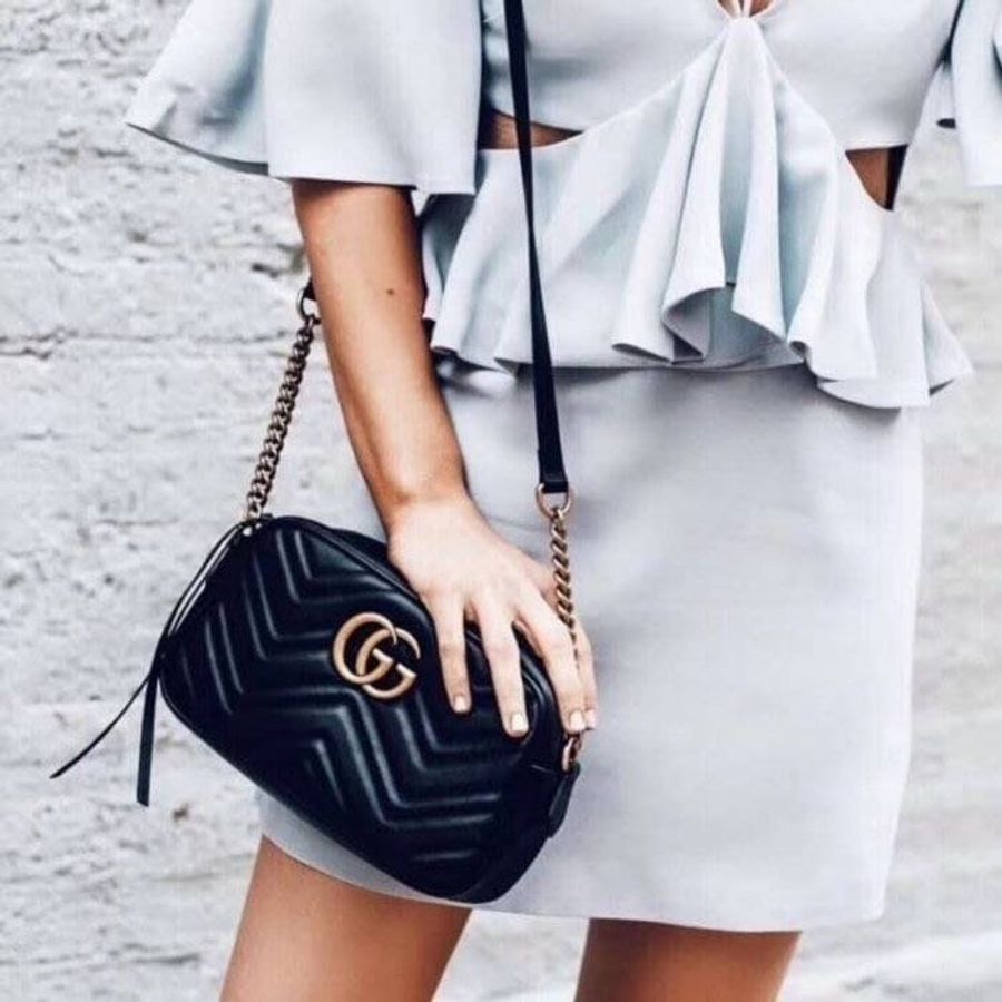 Gucci Marmont 黑色 中款 24 金GG 拉鍊 斜側背 相機包 447632-8