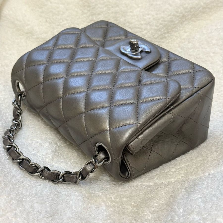 Chanel 方胖子 高級灰銀色-3
