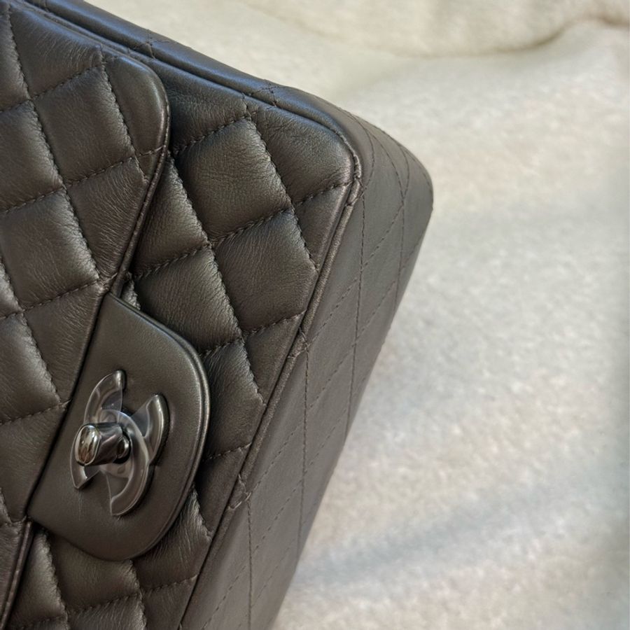Chanel 方胖子 高級灰銀色-5