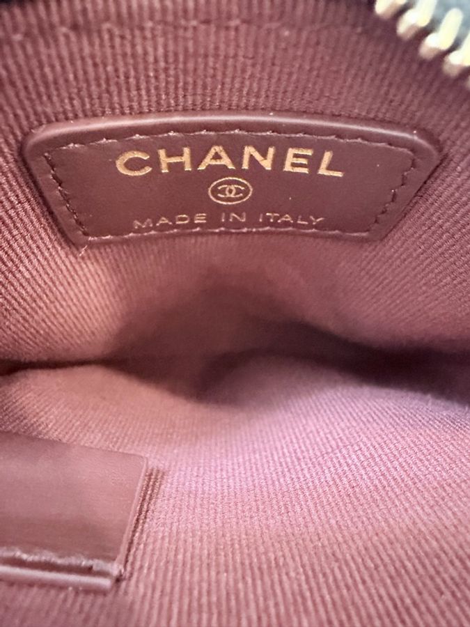 全新無使用過‼️Chanel 黑荔枝牛皮淡金釦吐司零錢包-15