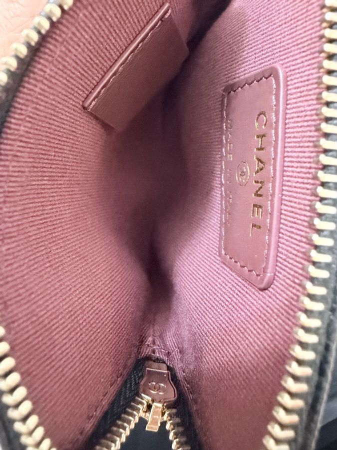 全新無使用過‼️Chanel 黑荔枝牛皮淡金釦吐司零錢包-17