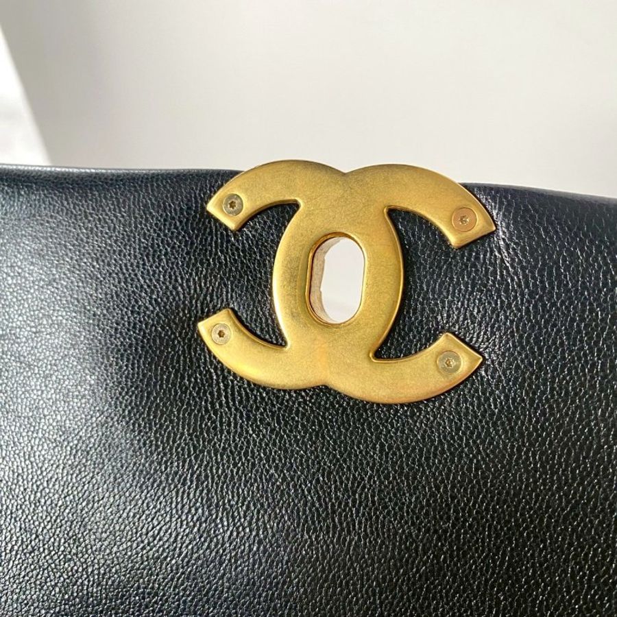 CHANEL 19系列 黑色 小羊皮 金釦 雙色鍊 26cm 保卡款 手提 斜挎 小號 口蓋包 AS1160-6