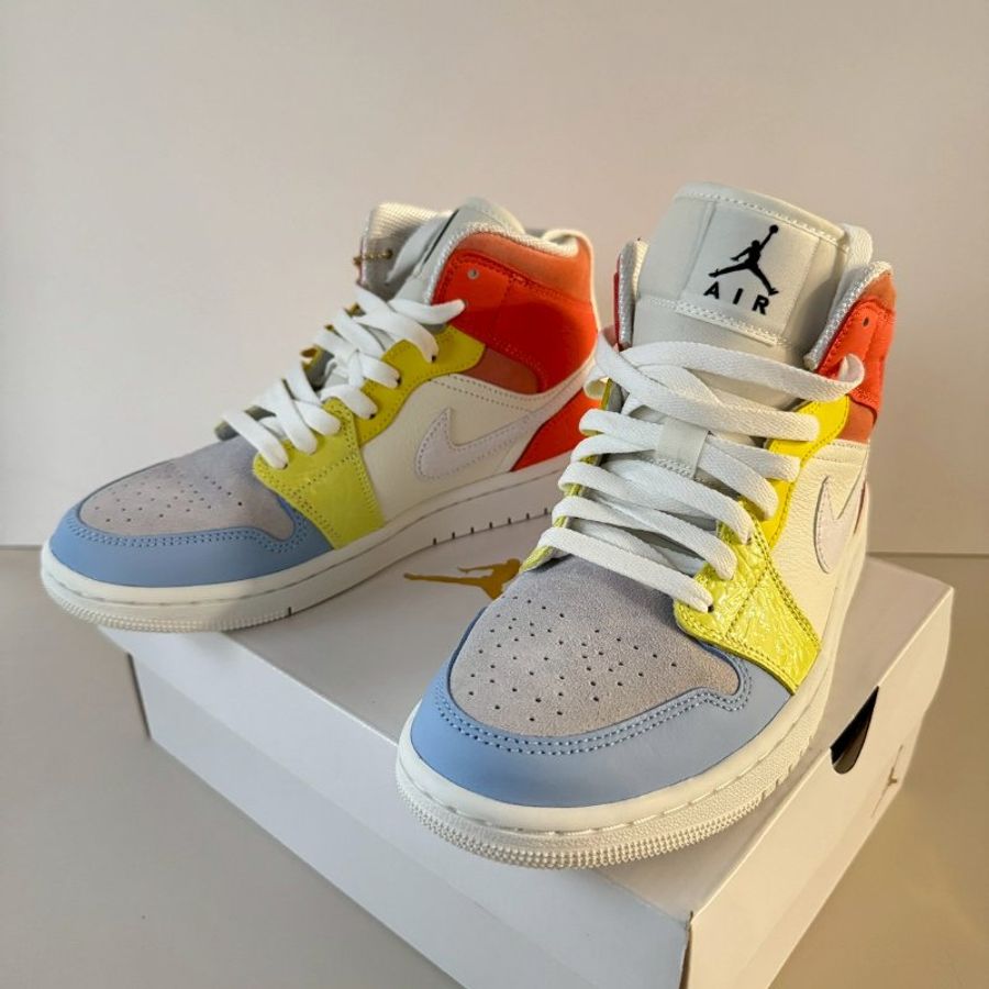 Air Jordan 1 Mid "To My First Coach" 38.5號 運動鞋-0