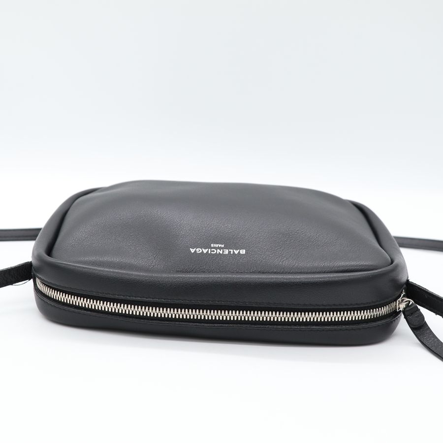 Balenciaga 巴黎世家 黑色 皮革 相機包 斜背包-6