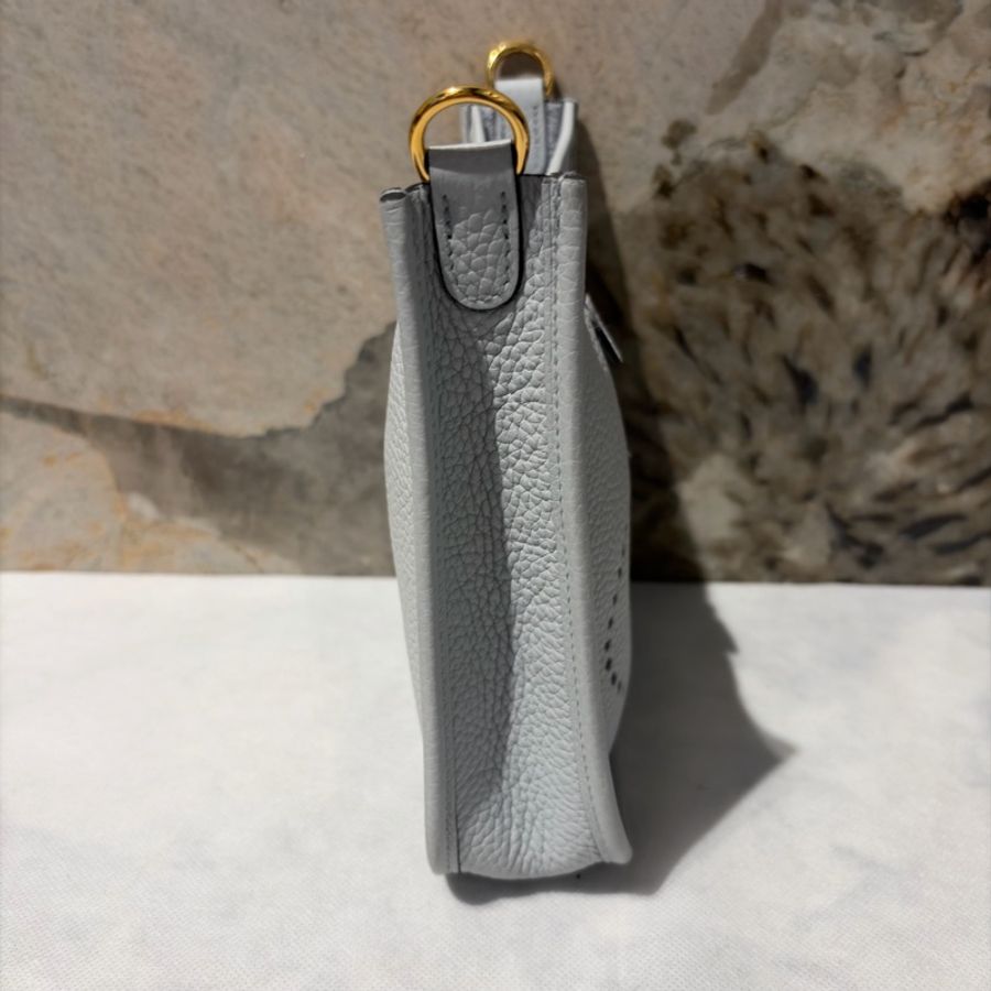 Hermes聖杯藍金釦Mini Evelyne-1