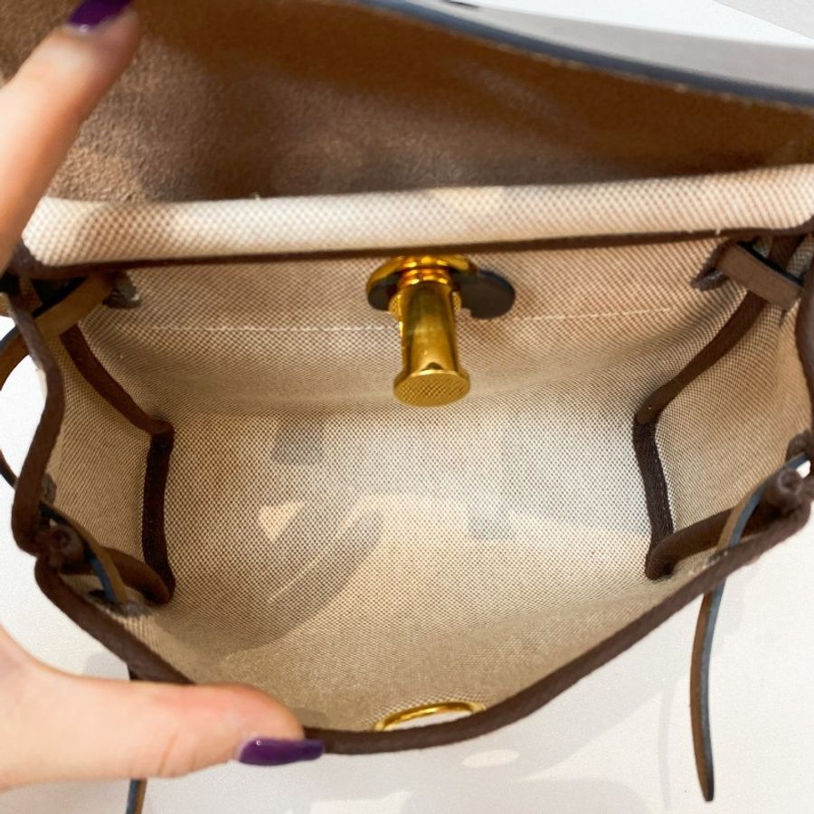 w刻Hermes爱马仕Herbag mini乌木色拼帆布斜挎包20*15*6-9