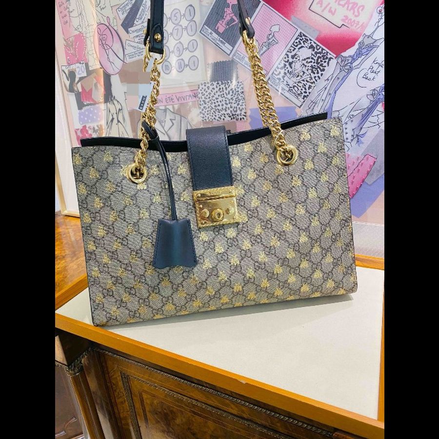 Gucci古馳 padlock中號蜜蜂印花款托特包鏈條包 容量大 日常通勤實用 超級時尚 .-1