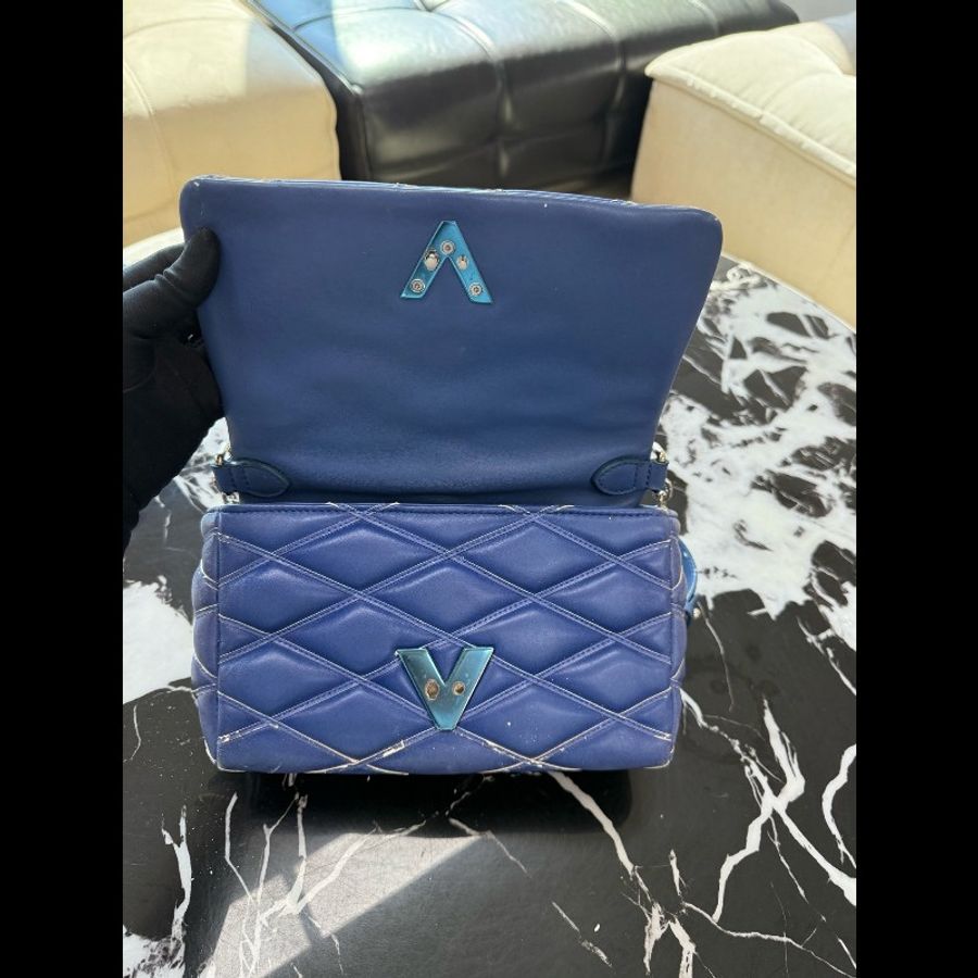 LV twist泡芙鏈條包藍色中號銀鏈子-7