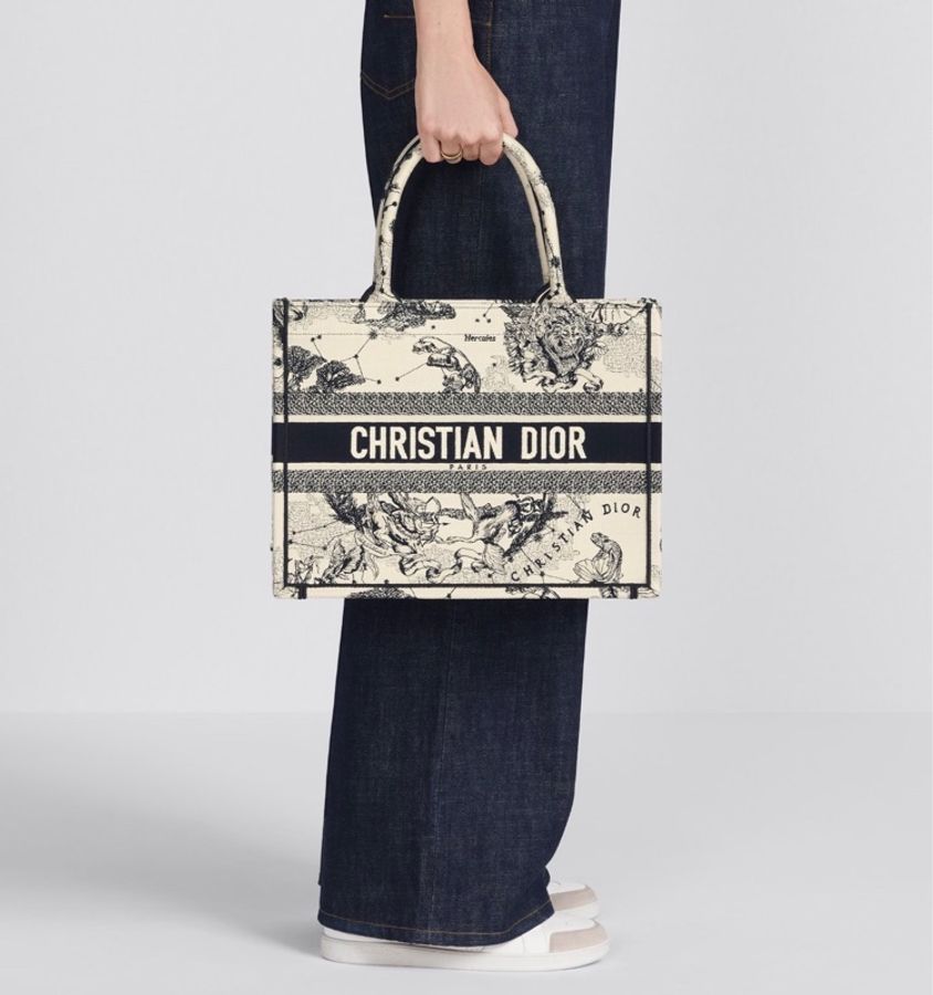 迪奧/Dior Book Tote 奶白色和黑色 Dior Zodiac 圖案刺繡 托特包手提包購物袋-8