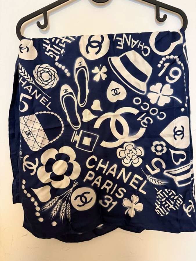 Chanel藍白絲巾-3