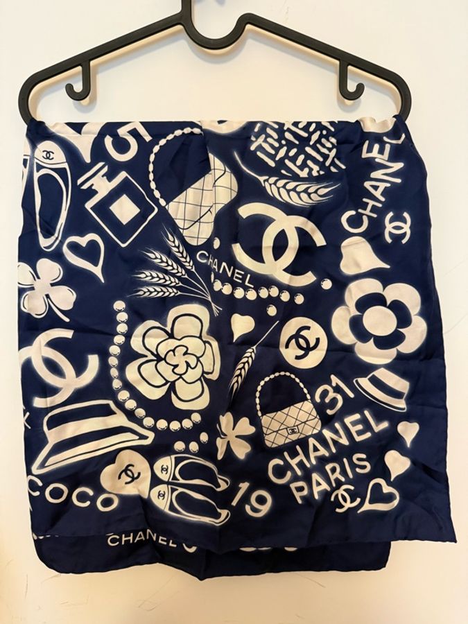 Chanel藍白絲巾-4