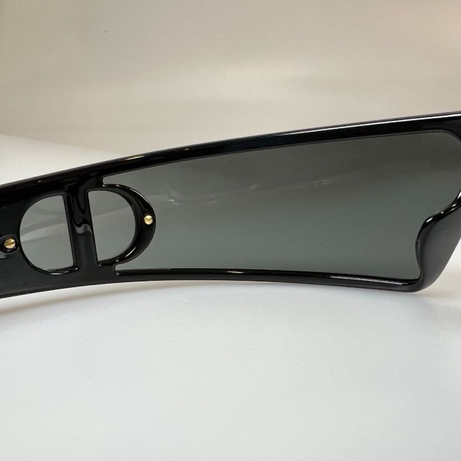 DIOR VeryDior 鏡腳金CD髮箍造型黑墨鏡-8