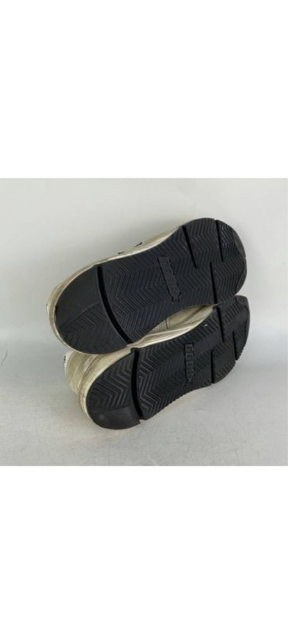 Golden Goose-3
