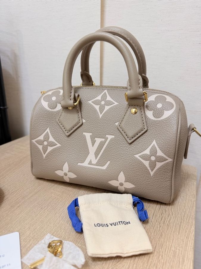 LV 灰speedy 20手提斜背-1
