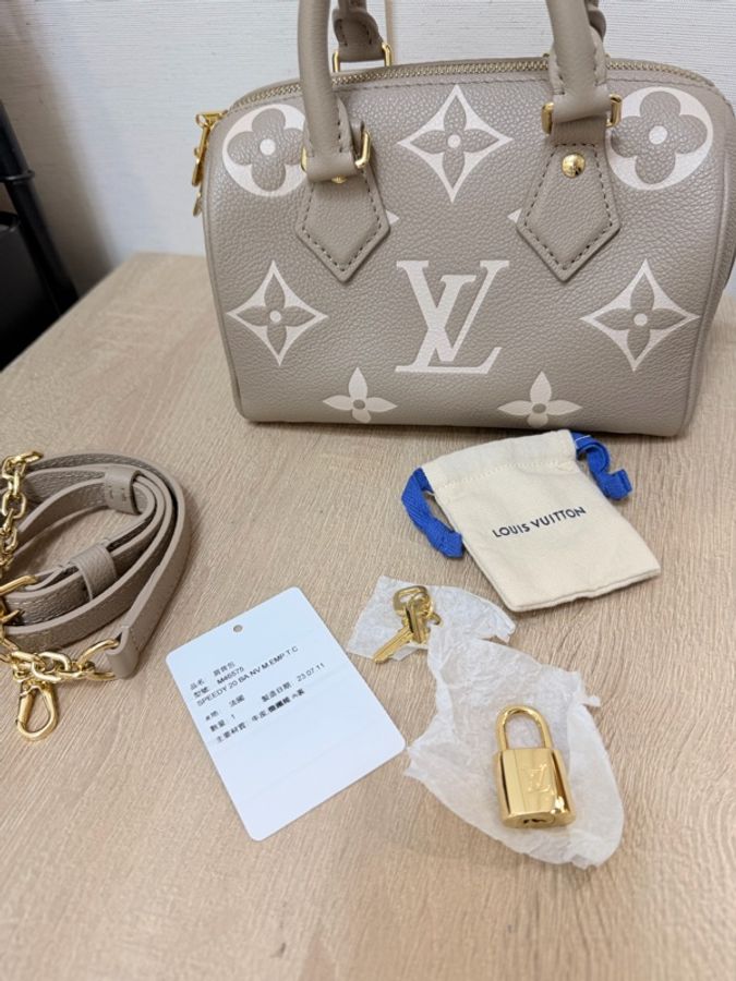 LV 灰speedy 20手提斜背-28