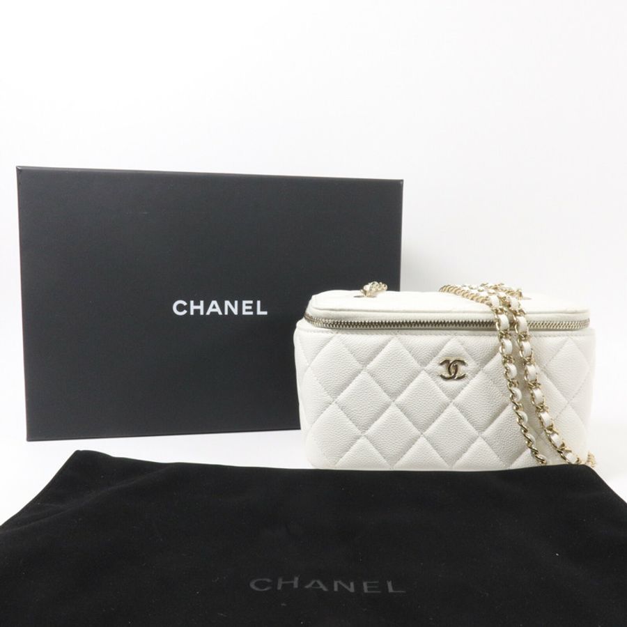 CHANEL 牛皮皮革Vanity Case鏈帶肩背袋-9
