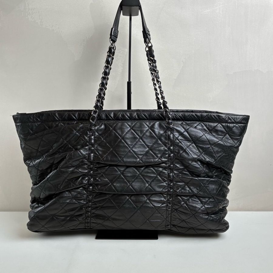 香奈兒/CHANEL 11開 不規則褶皺黑銀tote單肩托特包 購物袋油蠟皮-1
