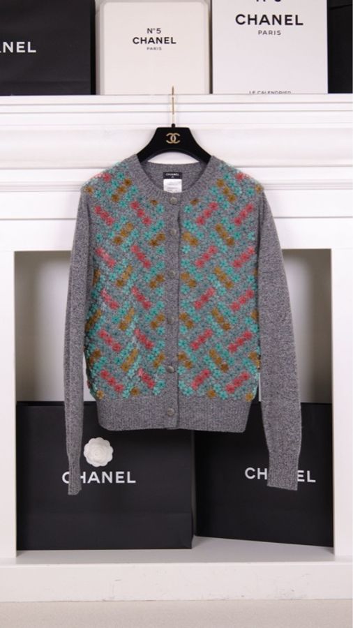 Chanel 16年权志龙同款深灰色羊绒立体丝绒山茶花针织开衫上衣外套-0