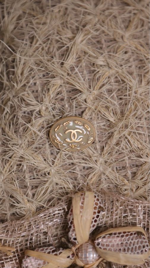 Chanel 10年田园音乐会系列秀款重工亚麻色拉菲草粗呢编织珍珠钉珠上衣条纹-65