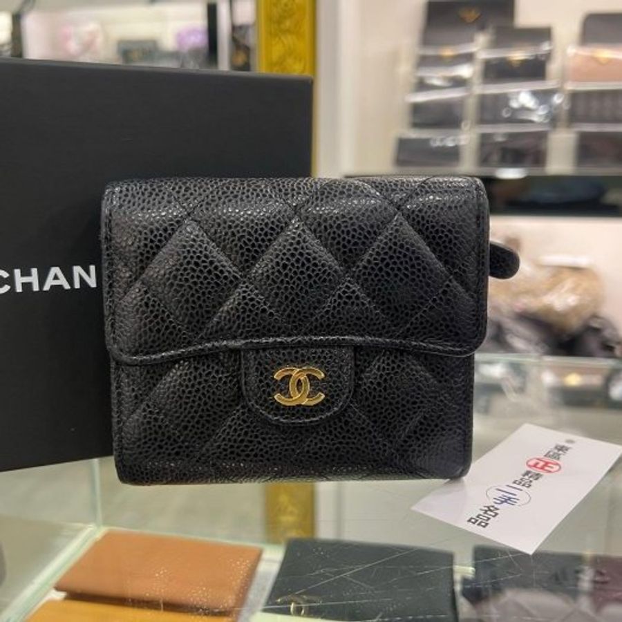 東區正精品㊣CHANEL AP0231 香奈兒黑色荔枝皮牛皮金釦釦式後零錢袋中短夾 RZ6536-0
