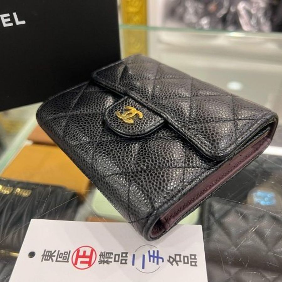 東區正精品㊣CHANEL AP0231 香奈兒黑色荔枝皮牛皮金釦釦式後零錢袋中短夾 RZ6536-7