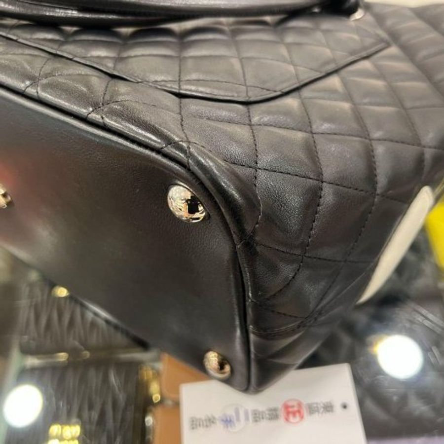東區正精品㊣CHANEL CAMBON 香奈兒康朋黑色牛皮白色雙C LOGO 銀釦拉鍊肩背包桶包大款 RZ6535-6