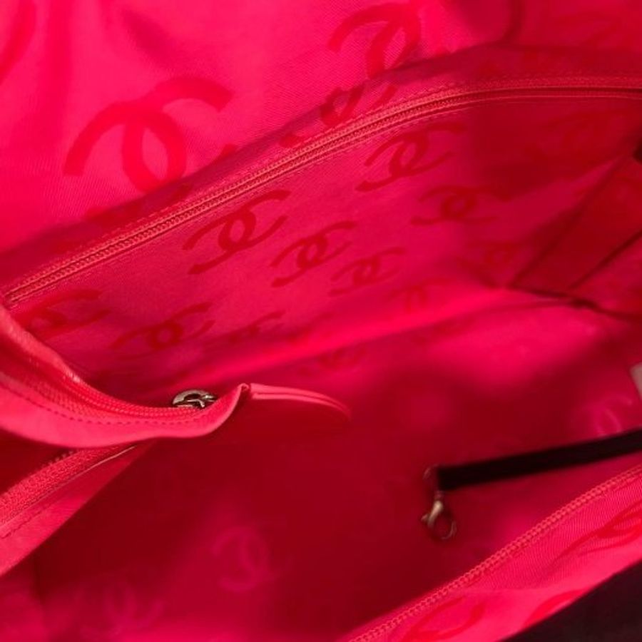 東區正精品㊣CHANEL CAMBON 香奈兒康朋黑色牛皮白色雙C LOGO 銀釦拉鍊肩背包桶包大款 RZ6535-13