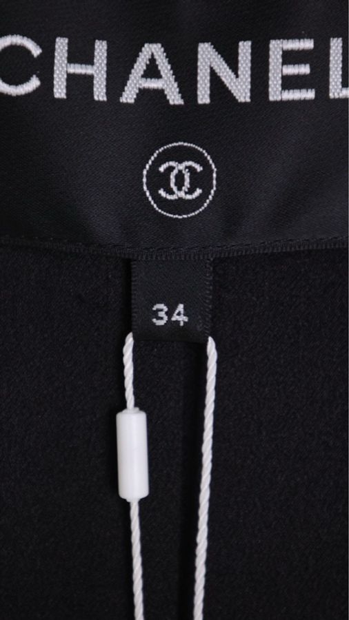 Chanel 22A秀款黑金细闪编织亮片长款上衣外套-35