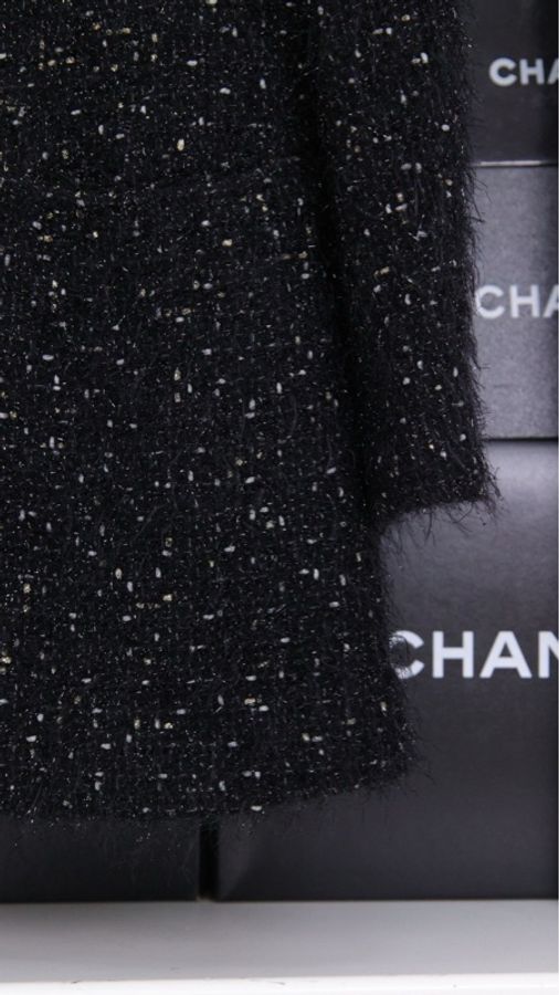 Chanel 22A秀款黑金细闪编织亮片长款上衣外套-36