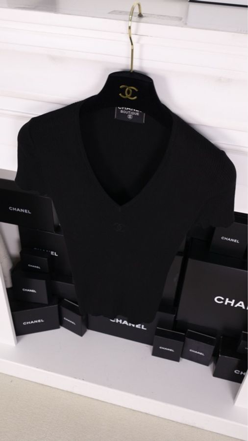Chanel 黑色针织V领短袖上衣-8