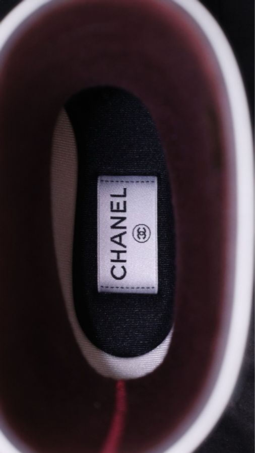 Chanel 19年昆凌同款黑白橡胶拼接中筒雨靴-28