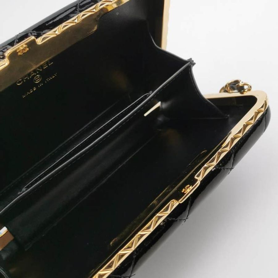Chanel 漆皮純色菱格絎縫雙C標識單肩包-6