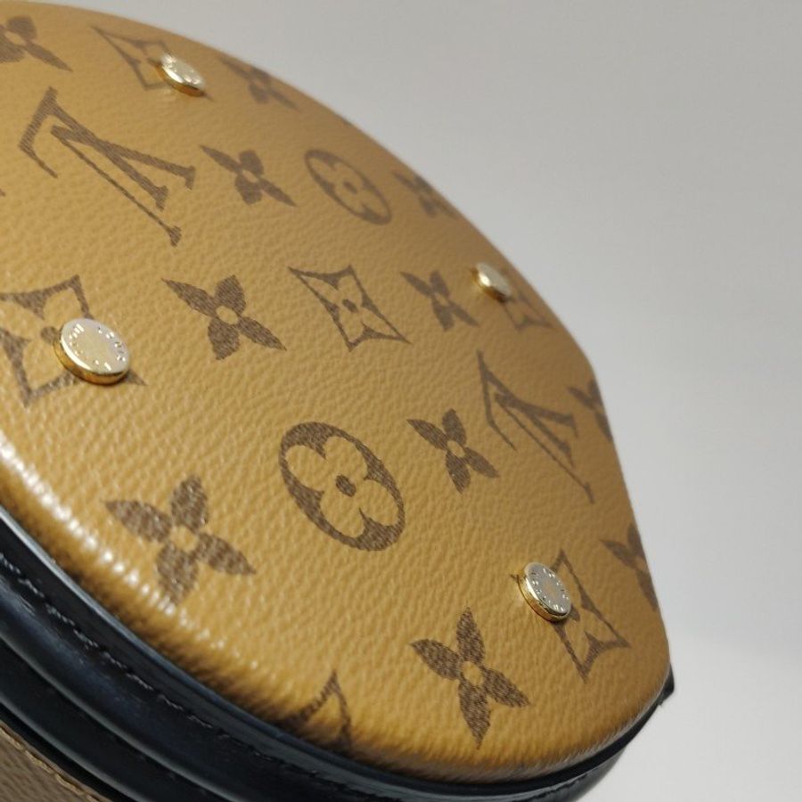 Louis Vuitton (LV) Cannes發財桶小號牛皮Reverse老花單肩包晶片款-15