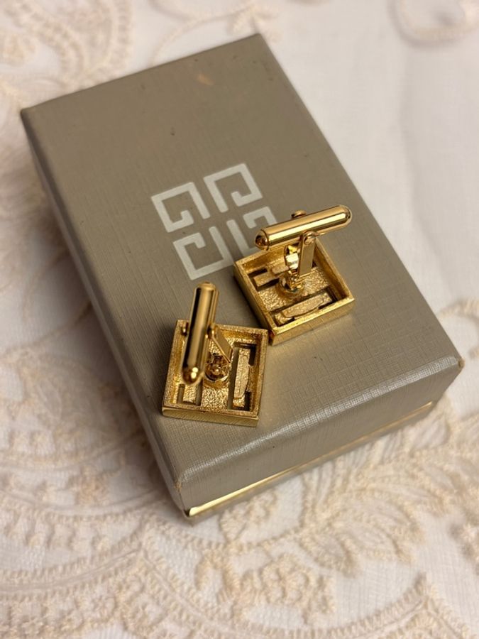 Givenchy 經典 4G Logo 復古金色方形袖扣 全新未使用 送禮-6