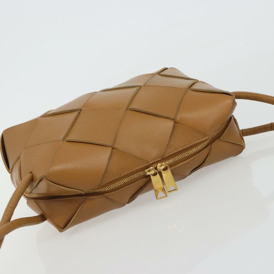 【日本直送】BOTTEGA VENETA MAXI INTRECCIATO 卡式單肩包 棕色金色 正品 BA14005V-5